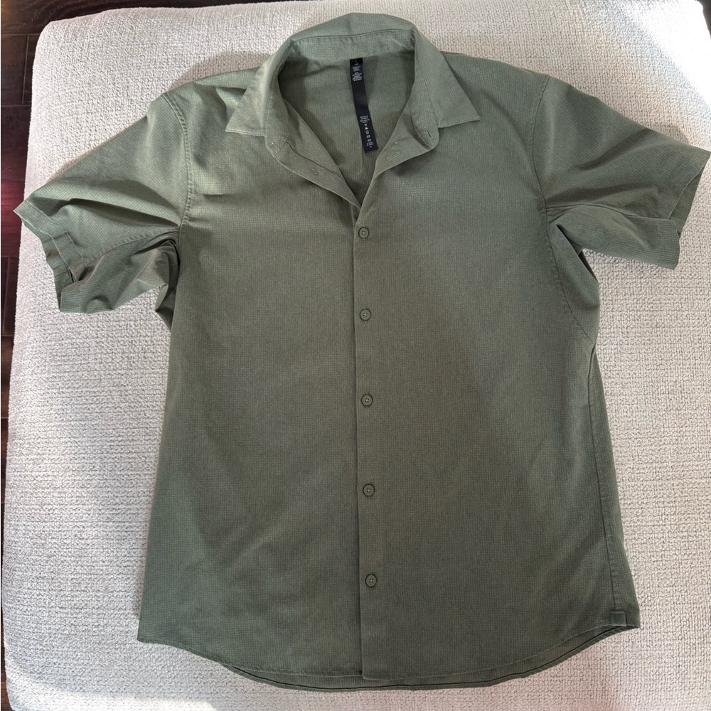 lululemon athletica Green Casual Button Down Shirt